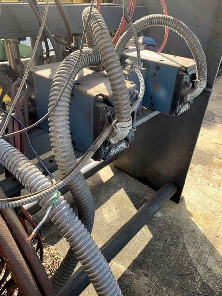 American Industrial Multi-Head Grid Welder 4 Head