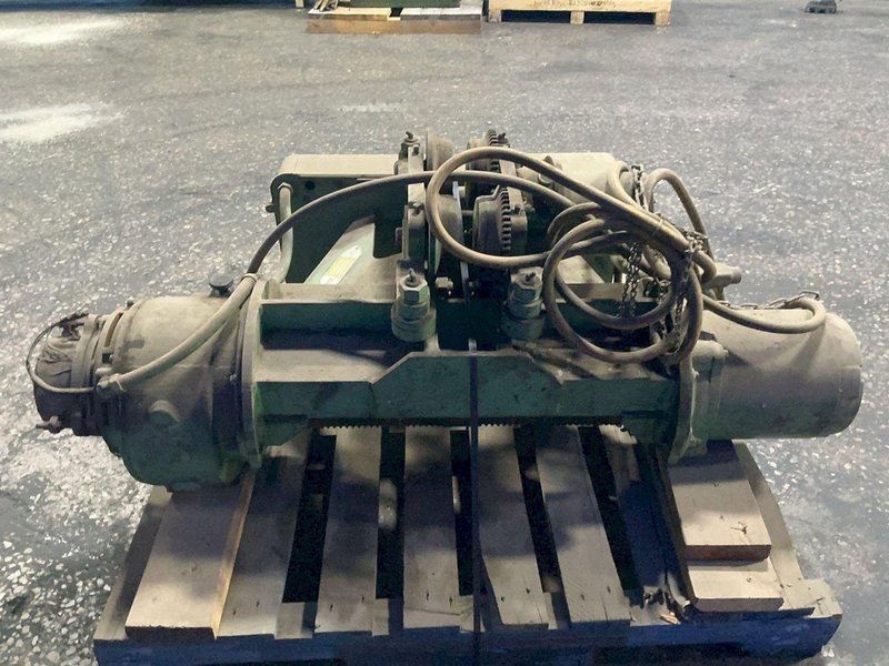 P&amp;H 6000 LBS ELECTRIC HOIST  -  42J-11D