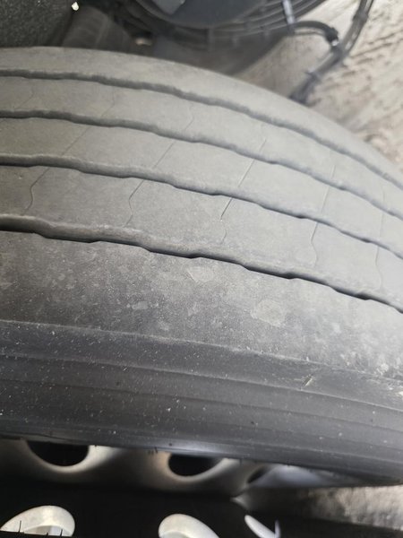 2022 Utility 53 x 102 1UYVS2534N2632821