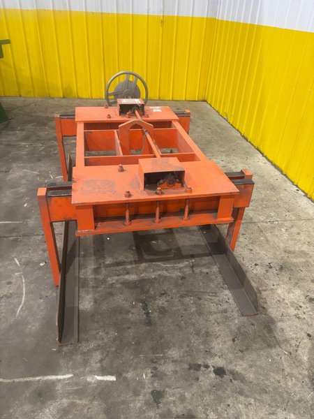 5 TON BUSHMAN MODEL #5500 SHEET LIFTER: YOBRO #24824