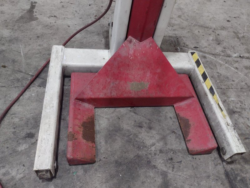 (4) 13,000 LBS STERTIL-KONI MODEL ST-1060 HEAVY DUTY MOBILE COLUMN LIFT JACKS: STOCK #23063