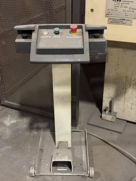 150 Ton x 13’ LVD 150 JS 13, Hydraulic CNC Press Brake