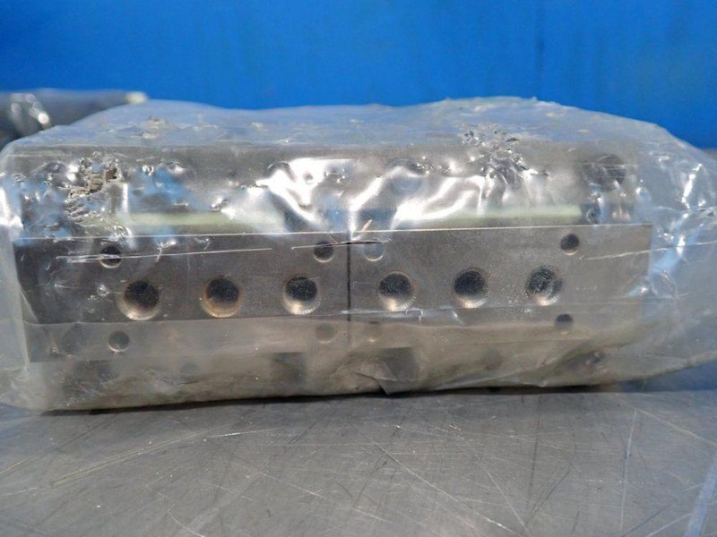 PARKER 100 PSI MANIFOLD BLOCK   -  P5G-HP-40PM