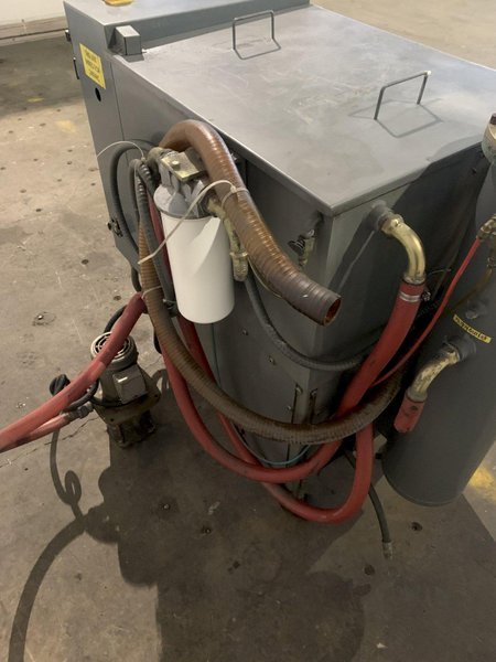 CHIP BLASTER VEGA1000 HIGH PRESSURE COOLANT SYSTEM. STOCK # 1271523.