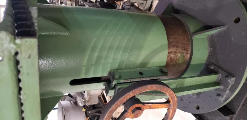 Bowl Stand Adjustable 52"