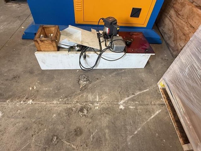 Haas VF-1 VMC, 2012 – 8k Spindle, 20 Tool ATC