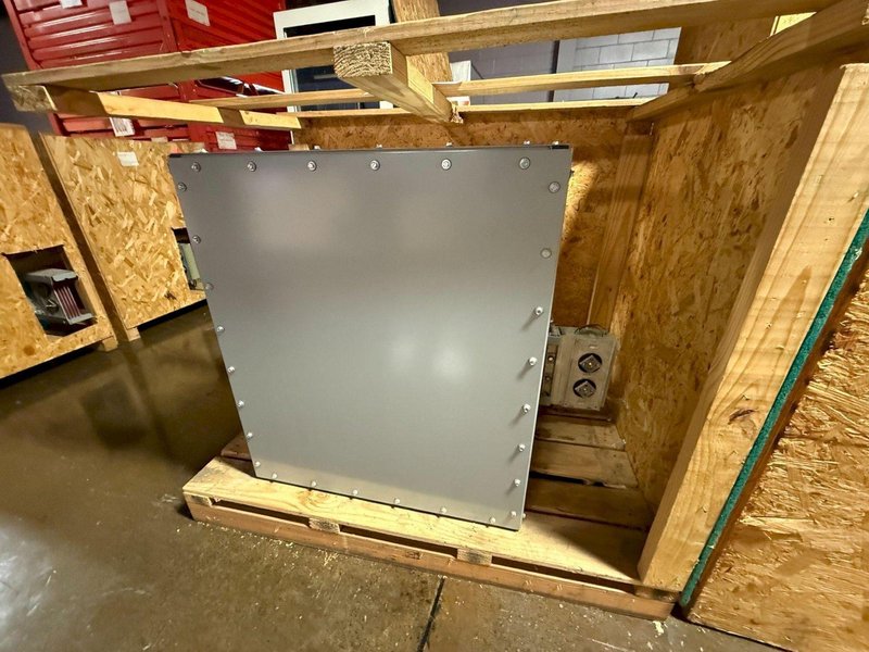 ABB 2500A Spectra Series Copper Center Tap Box 600V, 3PH, 4G NEW