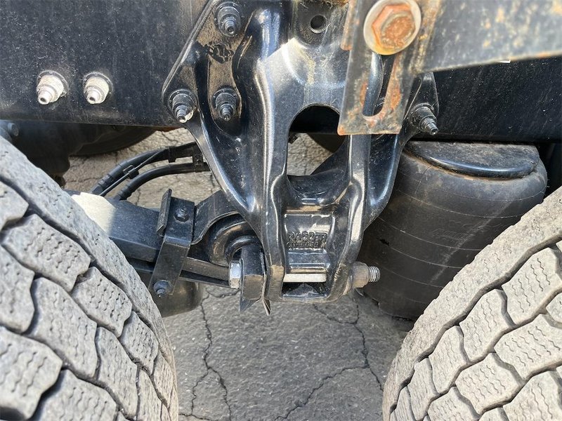 2023 Peterbilt 389 1XPXD49X5PD858396