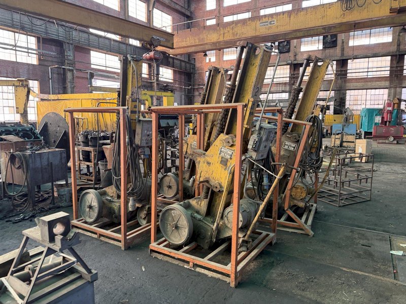 (4) 35 TON WHITING MOBILE RAIL CAR/LOCOMOTIVE JACKS. STOCK # 0874726