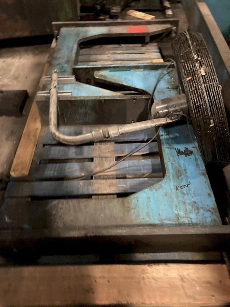 3904RB Used Haven 873 Re-cut w/ Bundle Loader &amp; Target