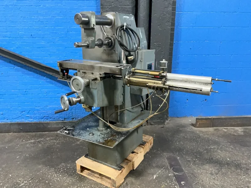 7” X 26” HORIZONTAL MILL  -  F-900
