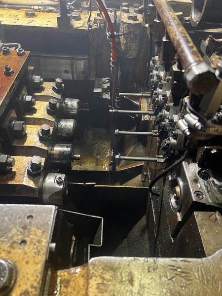 Nedschroef Model NH416 4 Die Progressive Heading Machine