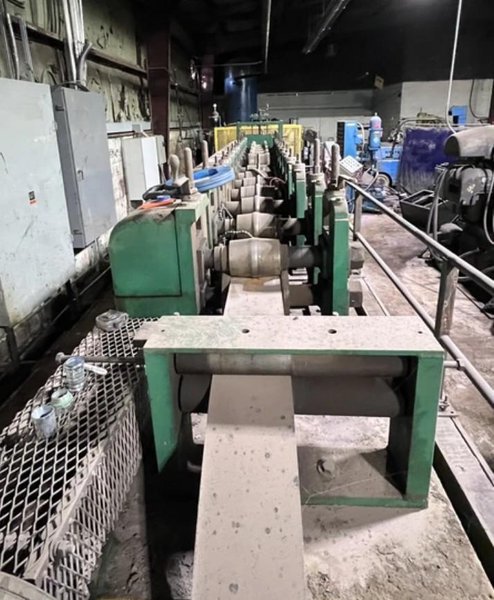 12 STAND X 2.5&quot; ARBOR X 18&quot; ROLLSPACE YODER MODEL #M2-1/2 ROLLFORMER STOCK# 4108