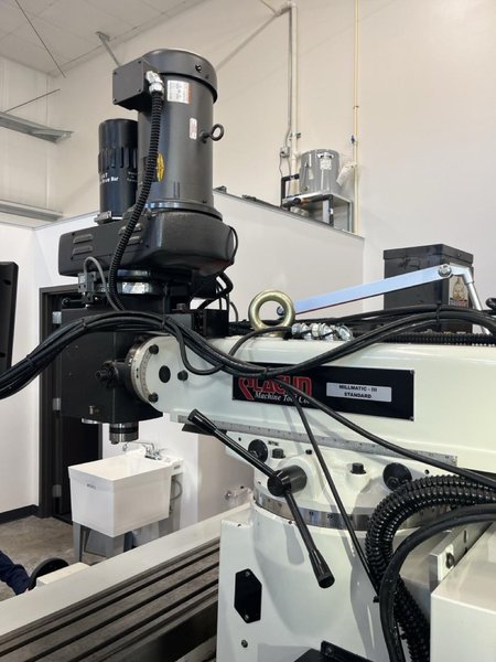 Republic Lagun MM III Manual Vertical Knee Mill, 2020 – Acu Rite DRO