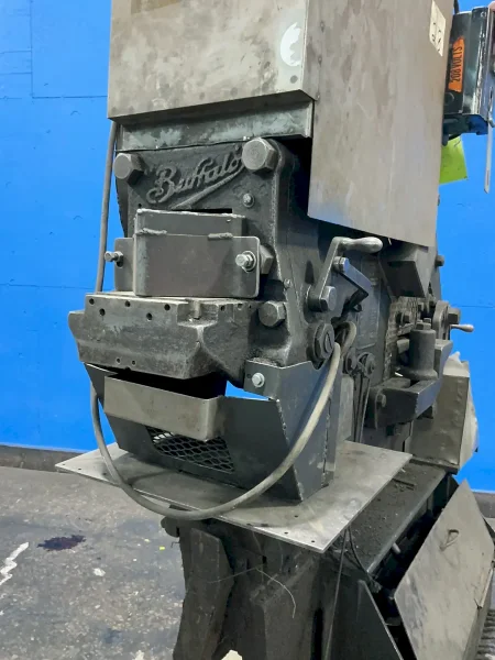 BUFFALO UNIVERSAL IRON WORKER  -  ARMOR PLUS UNIVERSAL