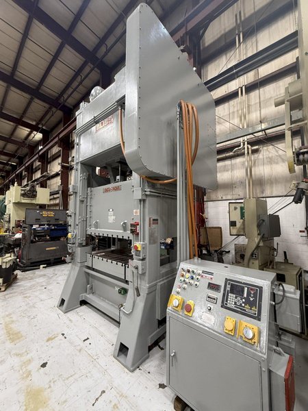 300 ton Bliss SC2-300-60-42 Used Straight Side Mechanical Stamping Press For Sale, Year 1997 Recondition in Process