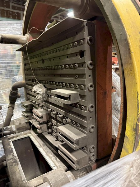 Shalco model U180 shell core machine with Allen Bradley PLC controls, gun drilled heater plates, gas system