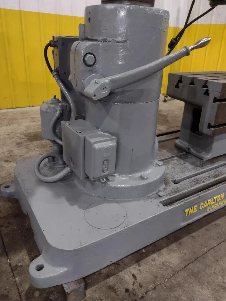4&#039; X 9: CARLTON 1A RADIAL ARM DRILL. STOCK # 0992325