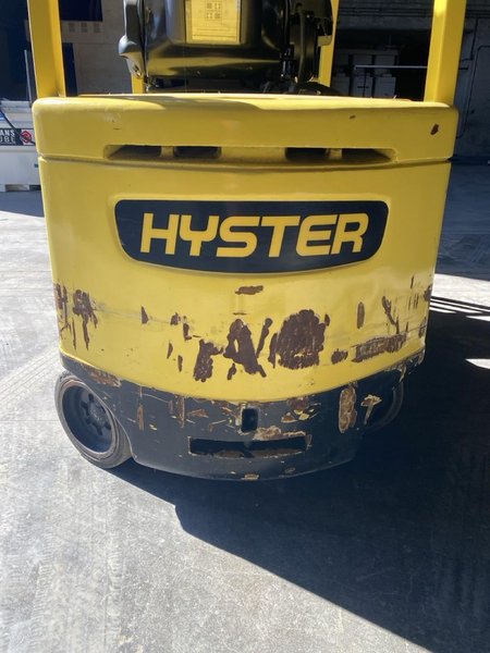 Hyster E70XN Electric Cushion Tire Forklift, 2021 – 7,000 lb Capacity, Sit-Down Rider (2)