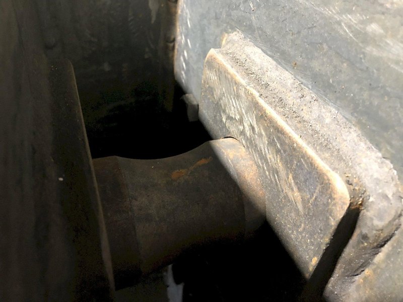 20,000 LB 10 TON BRADLEY MOTORIZED ROTAION COIL GRAB CLAW TYPE LIFT: STOCK #15816