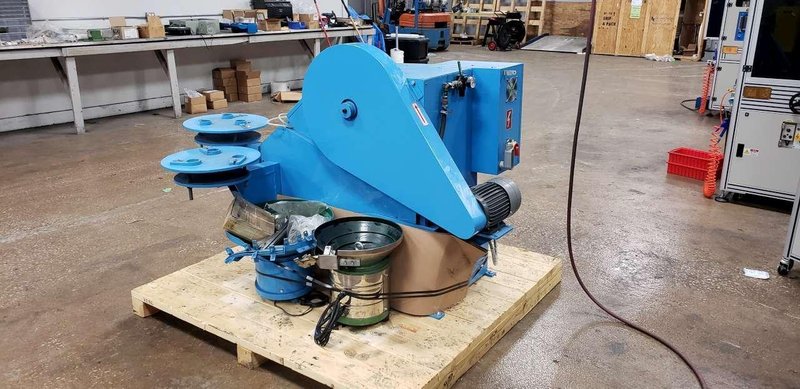 M6-M8 – Nut Washer Assembly Machine