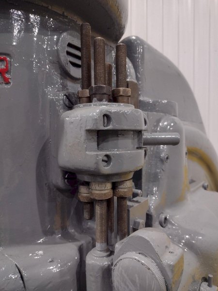 #3 KEARNEY &amp; TRECKER MILWAUKEE MODEL #3 VERTICAL MILLING MACHINE 64" x 13" x 10 HP: YOBRO #24458