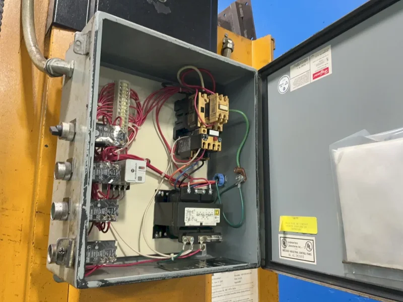 GPI DIVISON 30” X 60” BALER  -  M60MD