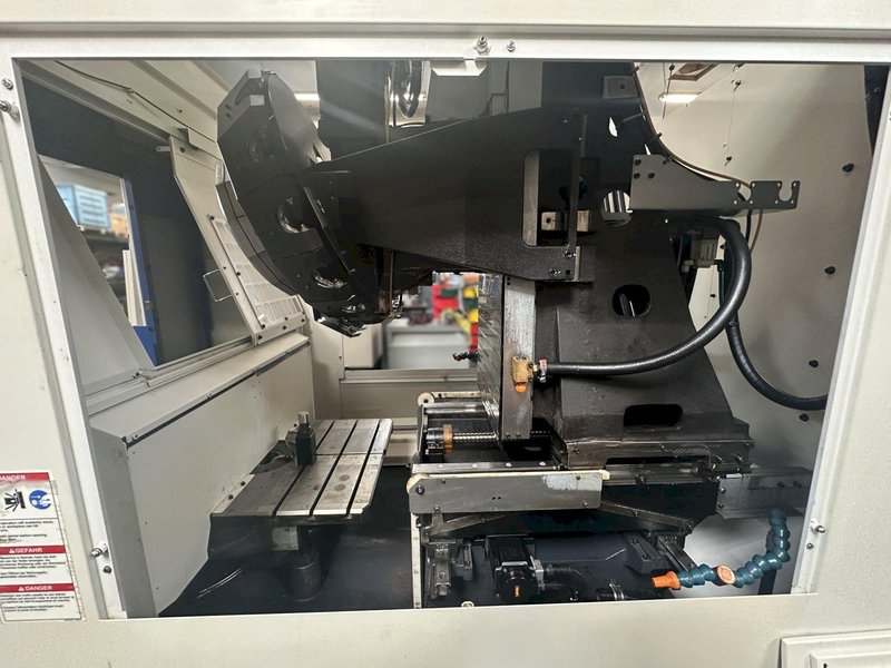 Brother SPEEDIO R450X1 Pallet Changing Compact Machining Center 10,000 RPM Spindle Tapping RPM 6,000