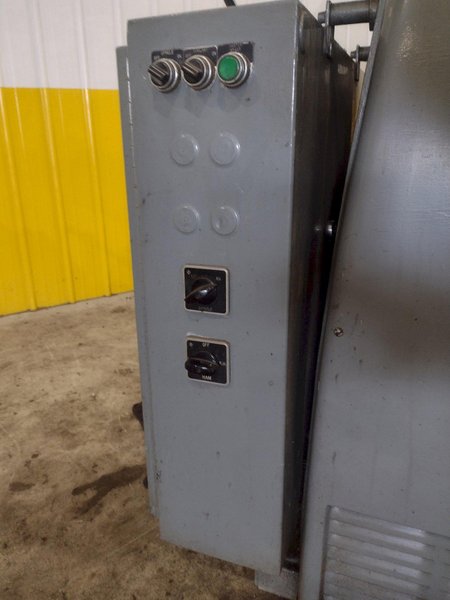 #205 K&amp;T MILWAUKEE KEARNEY AND TRECKER MODEL #205 S-12 HORIZONTAL MILL WITH TOOLMAKERS VERTICAL HEAD: STOCK #22495