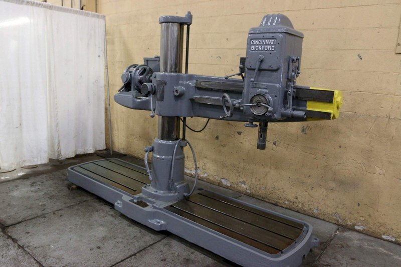 4&#039; X 9&#039; CINCINNATI DUAL BASE RADIAL DRILL: STOCK 67012