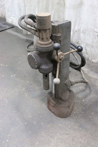 1&#039; LAMINA PORTABLE MAGNETIC DRILL: STOCK #68609