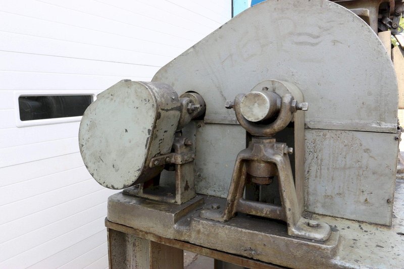 3&#039; X 24&#039; MITTS &amp; MERRILL MODEL #5 KEYSEATER: STOCK #70537