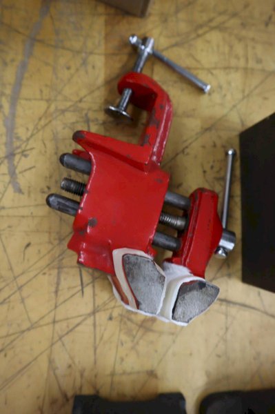 Drill Vises 3" &amp; 4", Angle Plate 5" x 5" x 5", Bench Vise 3"- Auction Item
