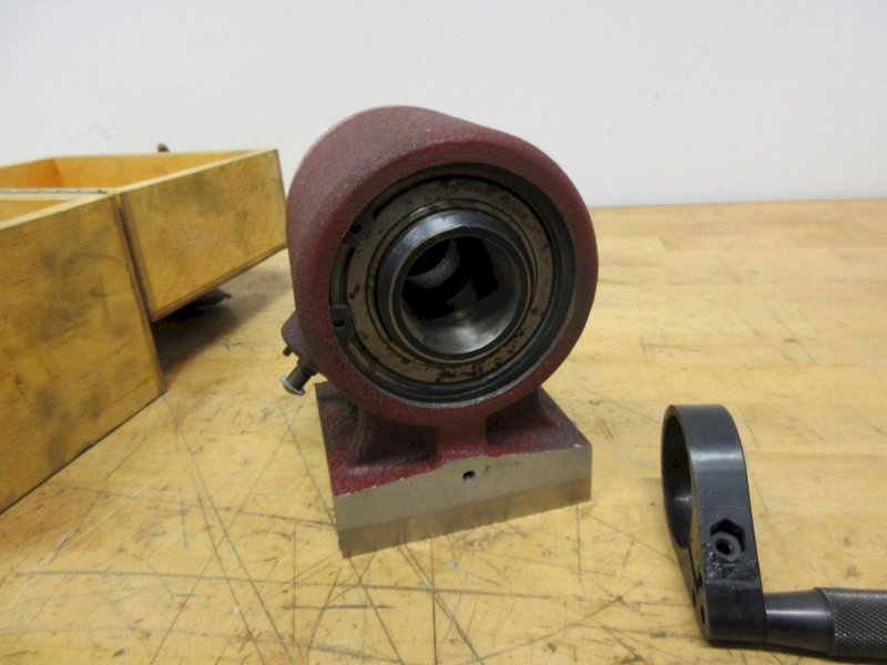 Suburban Tool 5C Collet Master Index Fixture: 7 1/2° Index Increments, 3 5/8 in Centerline Ht, in Wood Case- Auction Item