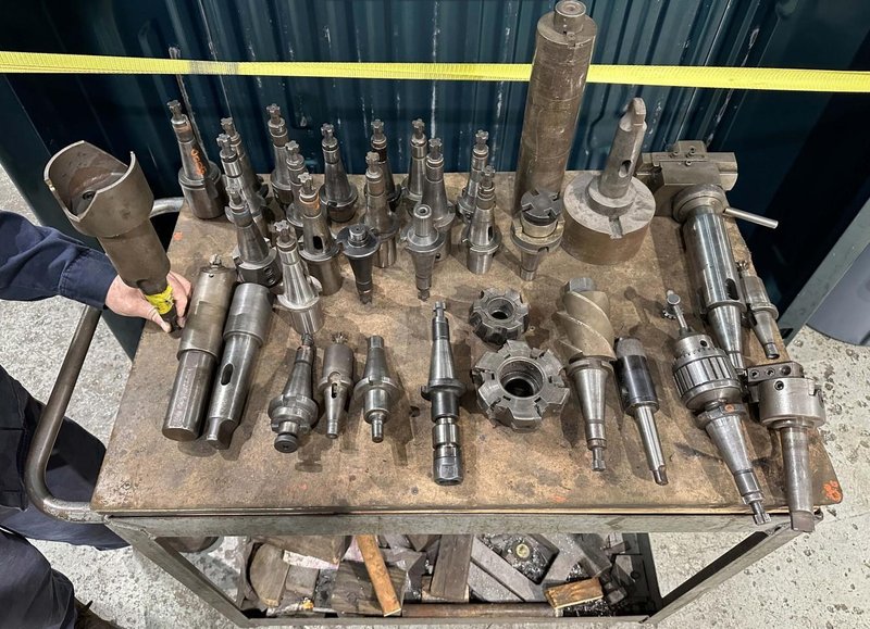 3.5" TOS MODEL #W9 ROTARY TABLE HORIZONTAL BORING MILL 1980 : YOBRO 25160