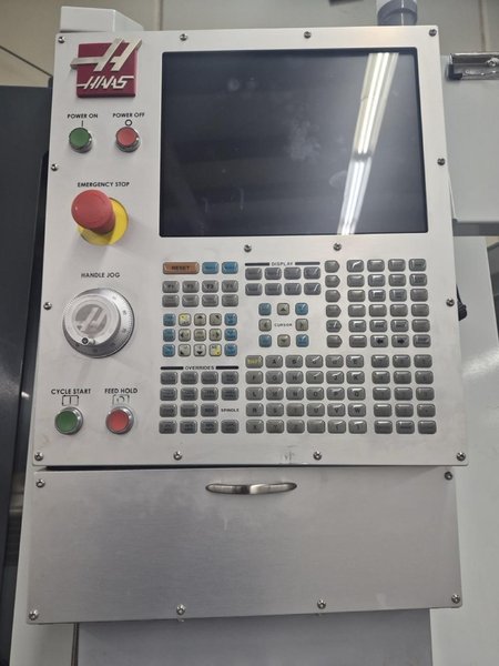 Haas VF-3 SS CNC Vertical Machining Center, 2022 – Haas CNC Control, Chip Auger, Coolant System