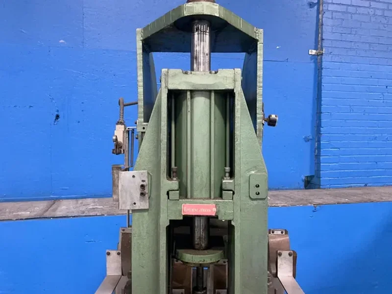 KF64 - Packaging Equipment