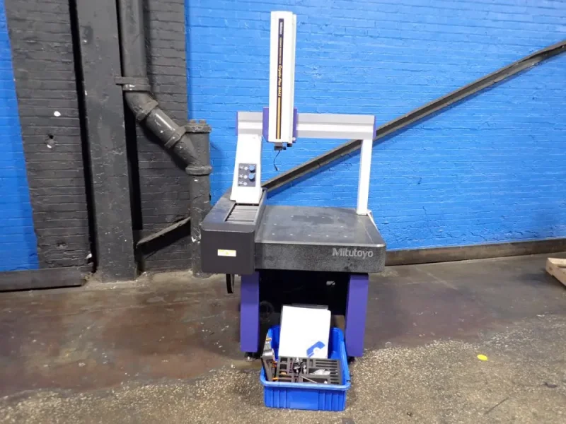 MITUTOYO 32" X 25" CMM  -  CRYSTA-PLUS M443