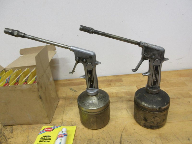 Lincoln High Pressure Oil Guns (2), with Box of (12) Panef White Lithium Grease Tubes 2oz **New In Packages**- Auction Item