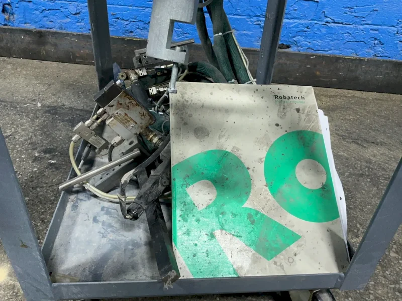 ROBATECH 87 PSI HOT GLUE MACHINE  -  KPC12