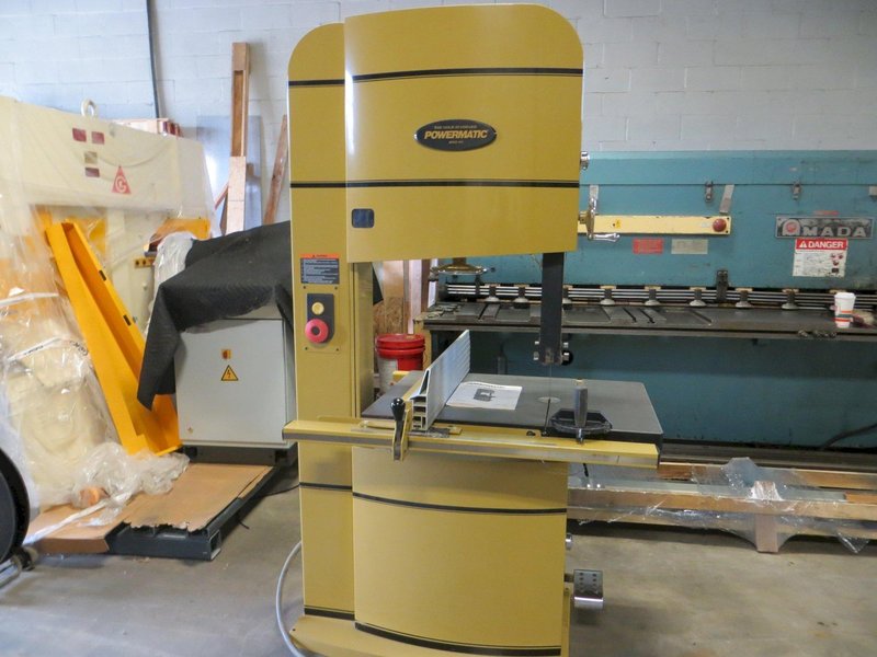 24&quot; Powermatic Vertical Band Saw Model PM2415B
