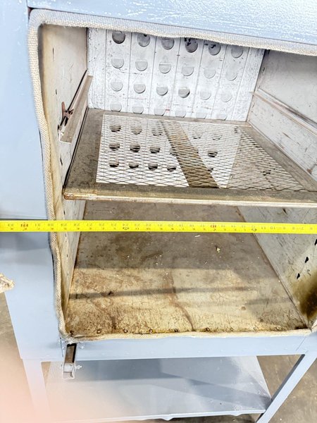 INDUSTRIAL OVEN W/ HONEYWELL CONTROL. STOCK # 0235925.