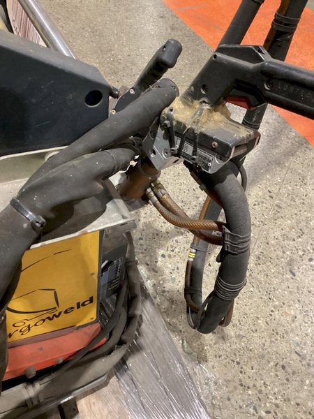 ARO ERGOWELD 14K V4 Mobile Spot Welder USED