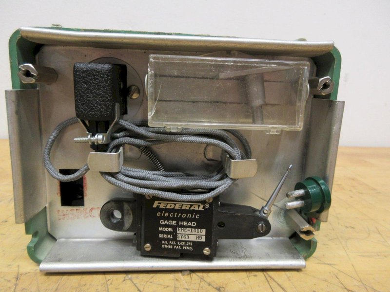 Federal Electronics 136B-2-R1 Precision Adjustable Bore Comparator .00005" with 136B-2R1 Analog Gage Readout and Battery- Auction Item
