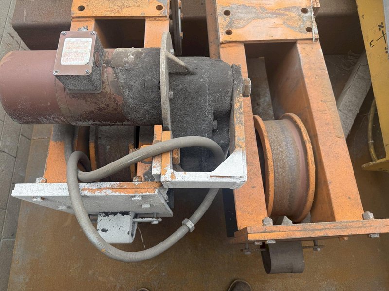 END TRUCKS FOR OVERHEAD CRANE: YOBRO #25121