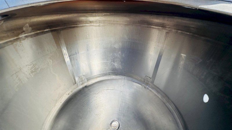 INOX Industries Inc.  |  S.S. V-Bottom Storage Tank / Vessel