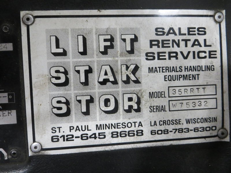 Crown 35RRTT Single Reach 2-Stage Electric Forklift with Side Shift- Auction Item