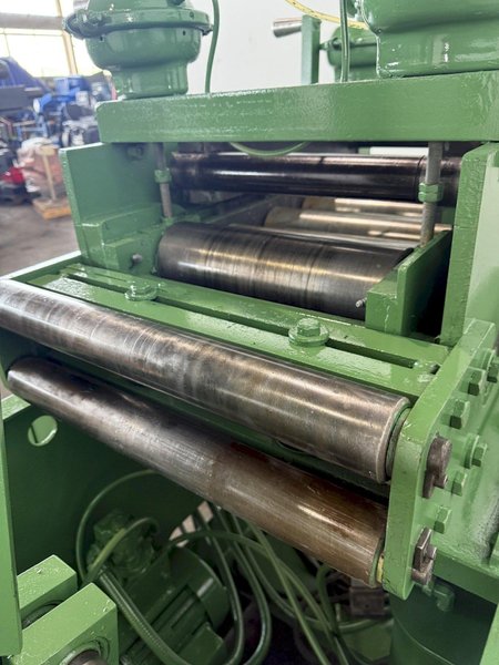 8,000 LB X 18" X .187" REGAL COIL CRADLE &amp; STRAIGHTENER. STOCK #1227024