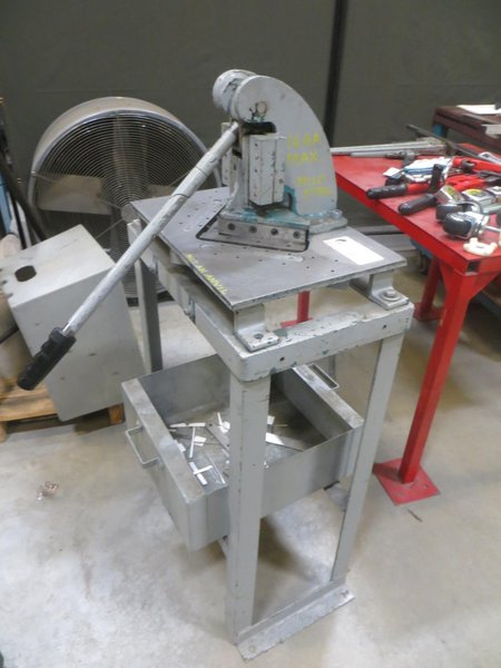 Whitney Corner 6&quot; Notcher, 16 Gauge Max- Auction Item