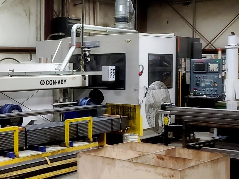 Mazak Space Gear U44 2.5KW 6 Axis w/Rotary &amp; Tube Loader